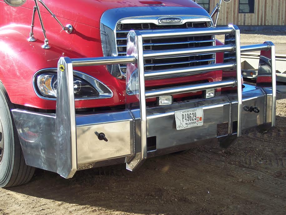 Freightliner® SemiTruck Aluminum Bumpers Freightliner Bumper